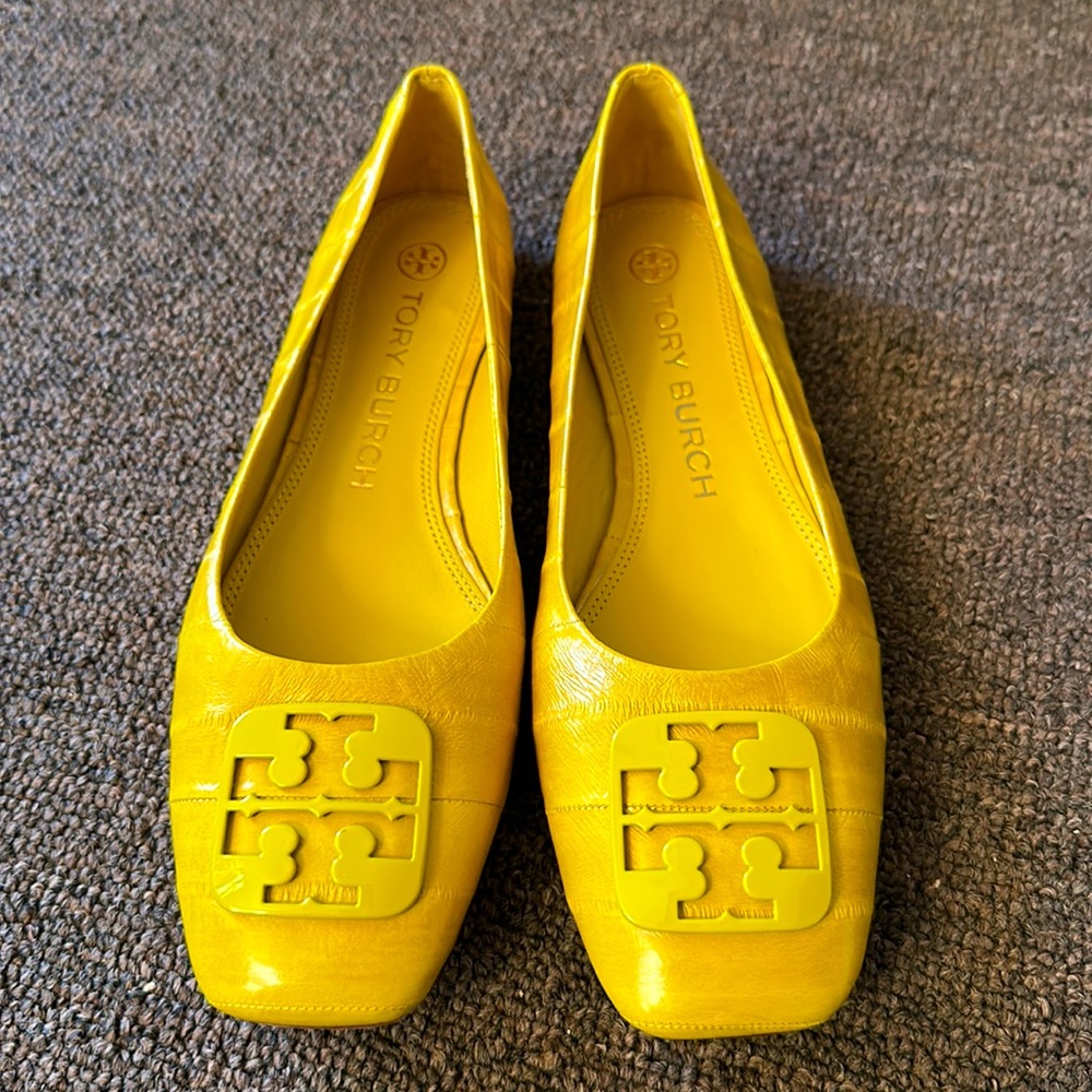Tory Burch flats